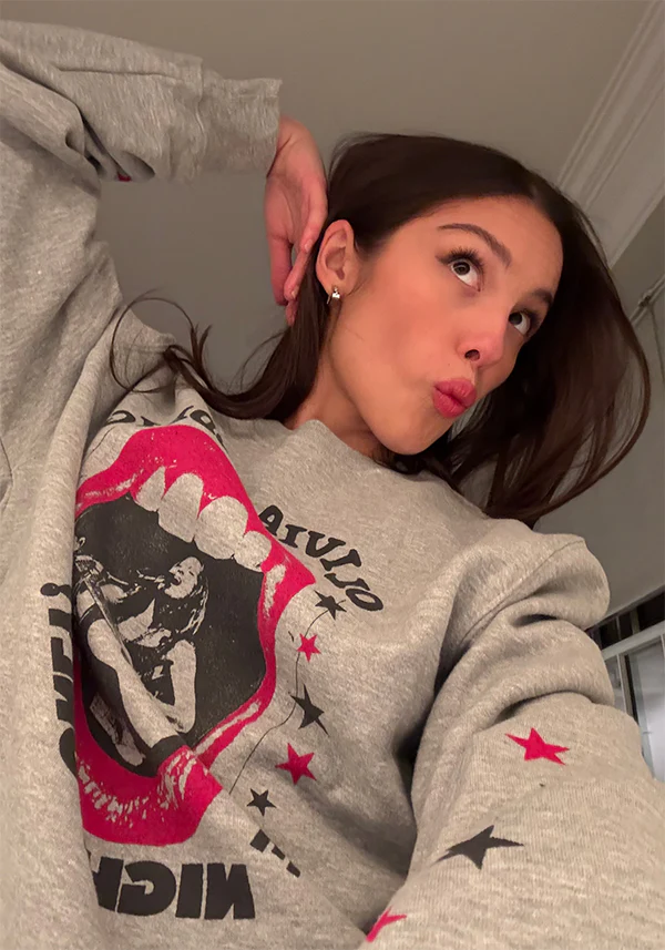 Olivia Rodrigo one night only crewneck pullover crewneck pullover 422014