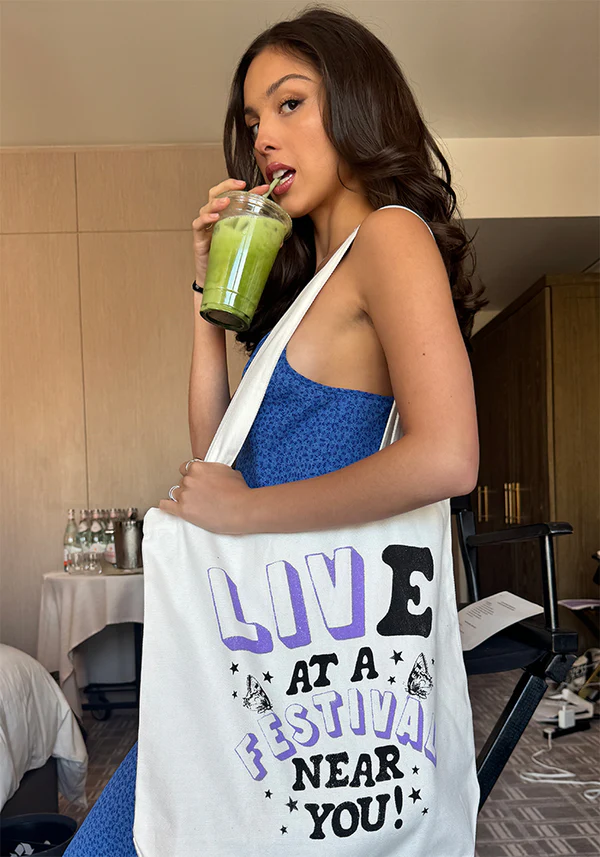 Olivia Rodrigo live at a festival near you tote Beutel 421998
