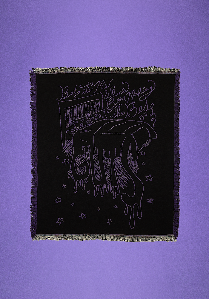 Olivia Rodrigo making the bed blanket Decke 388168